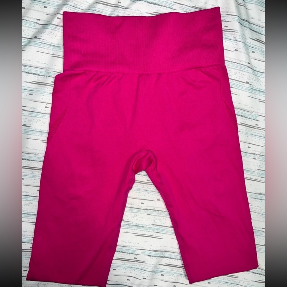 Pink Booty Scrunch Leggings